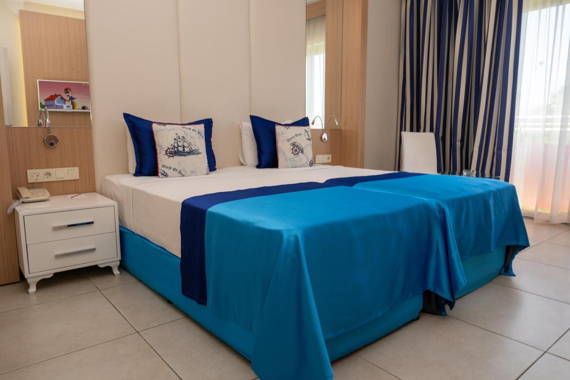 Aqi Pegasos World Otel