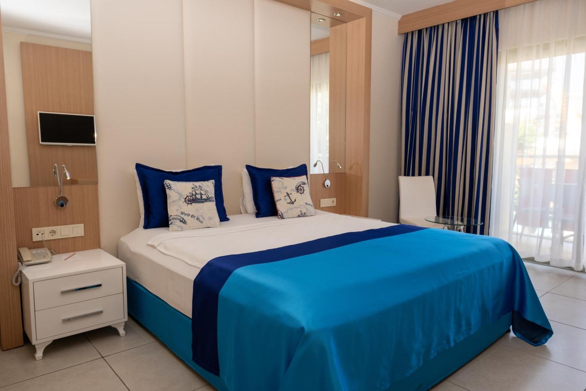 Otel Aqi Pegasos World 4*