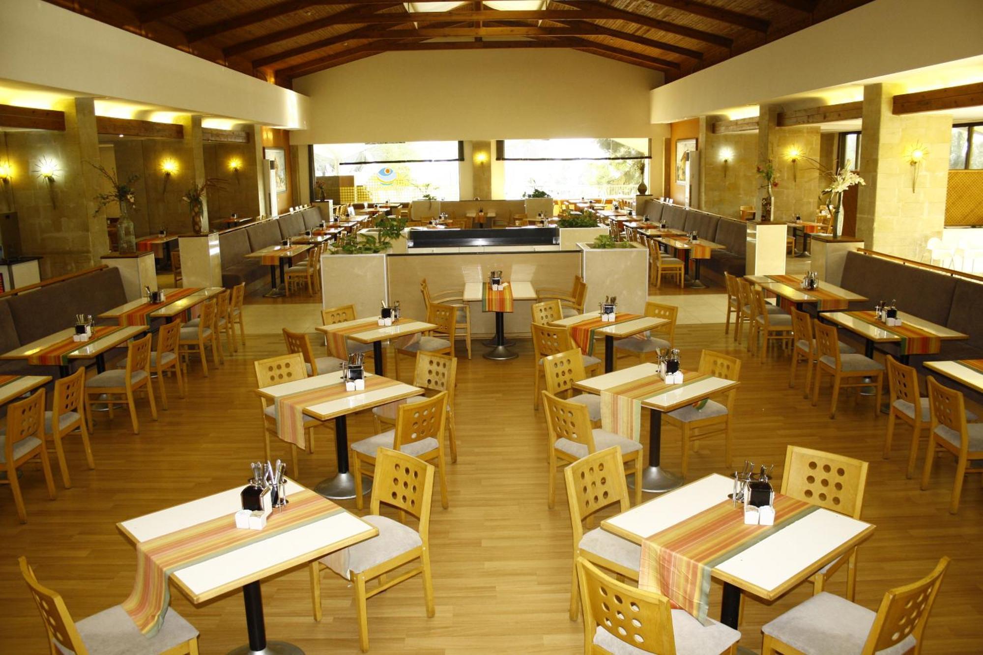 Aqi Pegasos World Otel